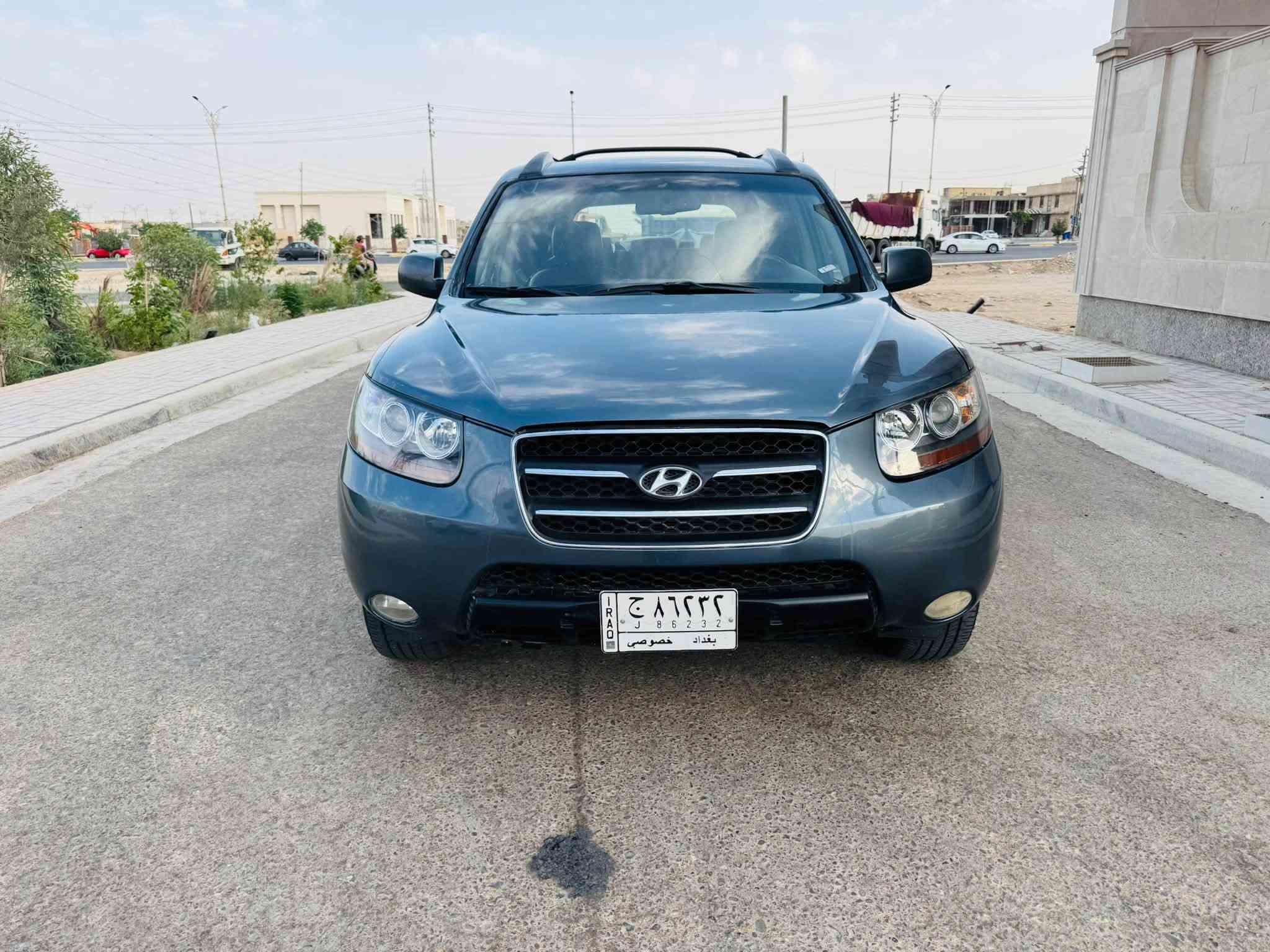 هيونداي • سنتافي • بدون تفاصيل