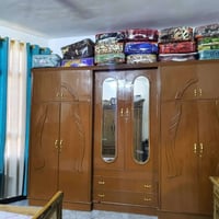 للبيع • خزائن