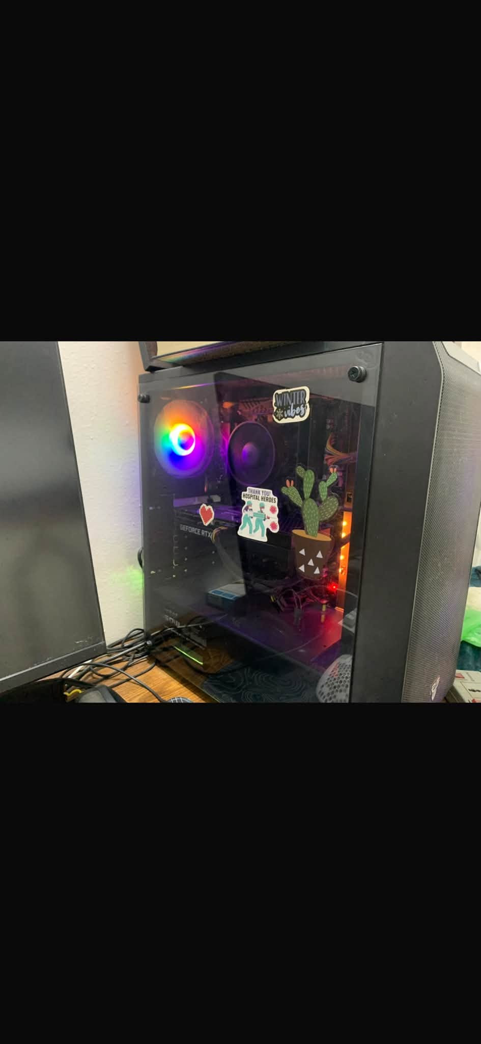 السلام عليكم تجميعة للبيع
المواصفات 

CPU: COR i5 12400F
GPU: RTX 3060 12g GALAX
M.B : AsrRock B660m PRO RS
امكانيه التطوير بيهه كلش عاليه
RAM: 16g (2x8) 3200 Hs
Hdd: 1T
SSd: 128G
PSU: Rockt 650w
Case: fantech 4 fan
مكاني البصرة / الزبير 
*********** 
السعر كامل التجمعية ويه الشاشة ماوس كلوريس كيبور ماوس باد 
السعر 1,350,000 دينار عراقي

نص مكتوب في الصور:
- الخميس الونيس
- المواصفات : CPU: COR i5 12400F GPU: RTX 3060 12g GALAX M.B : AsrRock B660m PRO RS امكانيه التطوير بيهه كلش عاليه RAM: 16g (2x8) 3200 Hs Hdd: 1T SSd: 128G PSU: Rockt 650w Case: fantech 4 fan
