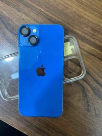 اخوان 🤝 ايفون 13 عادي📱 ذاكره 128gb💽 لون ازرق💙  بطاريه 74%🔋 الجهاز كلشي...
