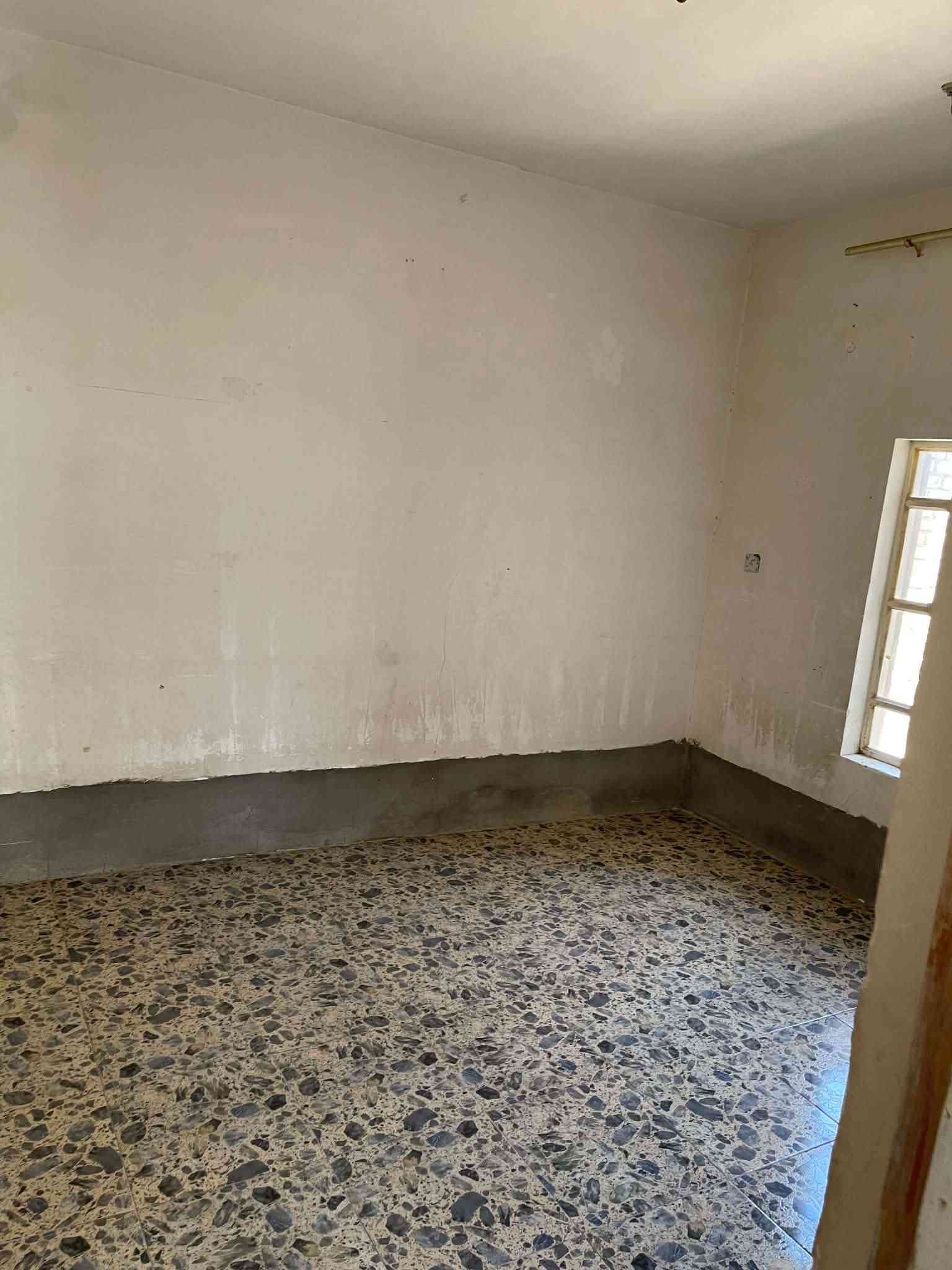 شقه  الايجار 🏠 طابق ثاني معزوله  ✅

يحتوي على غرفتين  نوم و وكنيدور  ومطبخ وصحيات ✅

الموقع  🌏مقابيل مستشفى الاسكان ✅

قيمه الايجار  250✅

الاستفسار الإتصال بالرقرم ‎***********متوفر واتساب✅
