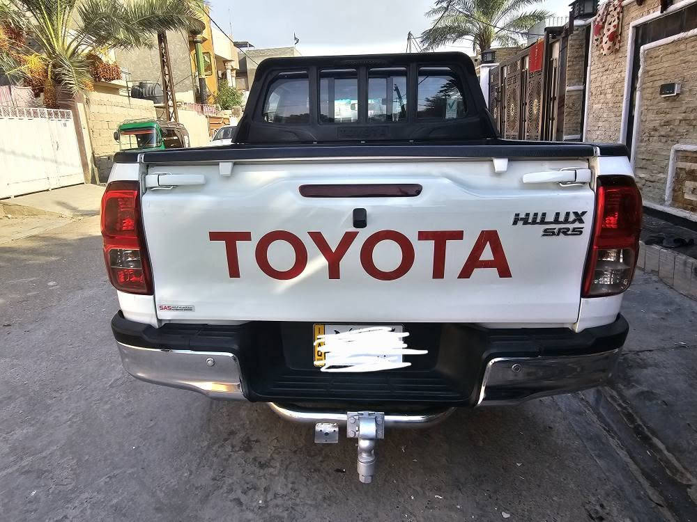 هايلوكس • ٢٠١٩ • رقم بغداد