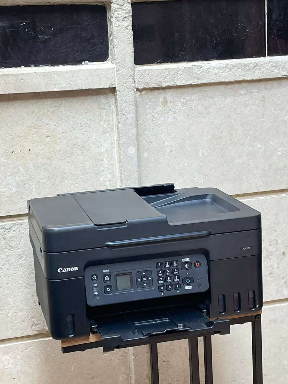 السلام عليكم طابعه كانون G4570 فيدر اسكنر شاشة حقن خارجي مواصفات فول الطابعه ملحقاتها كارتون وكيبل تشغيل الطابعه جديد لوك بلكارتون عداد 55 ورقة الطابعه سعرها 225 الف الشراي يتصل *********** تحياتي
