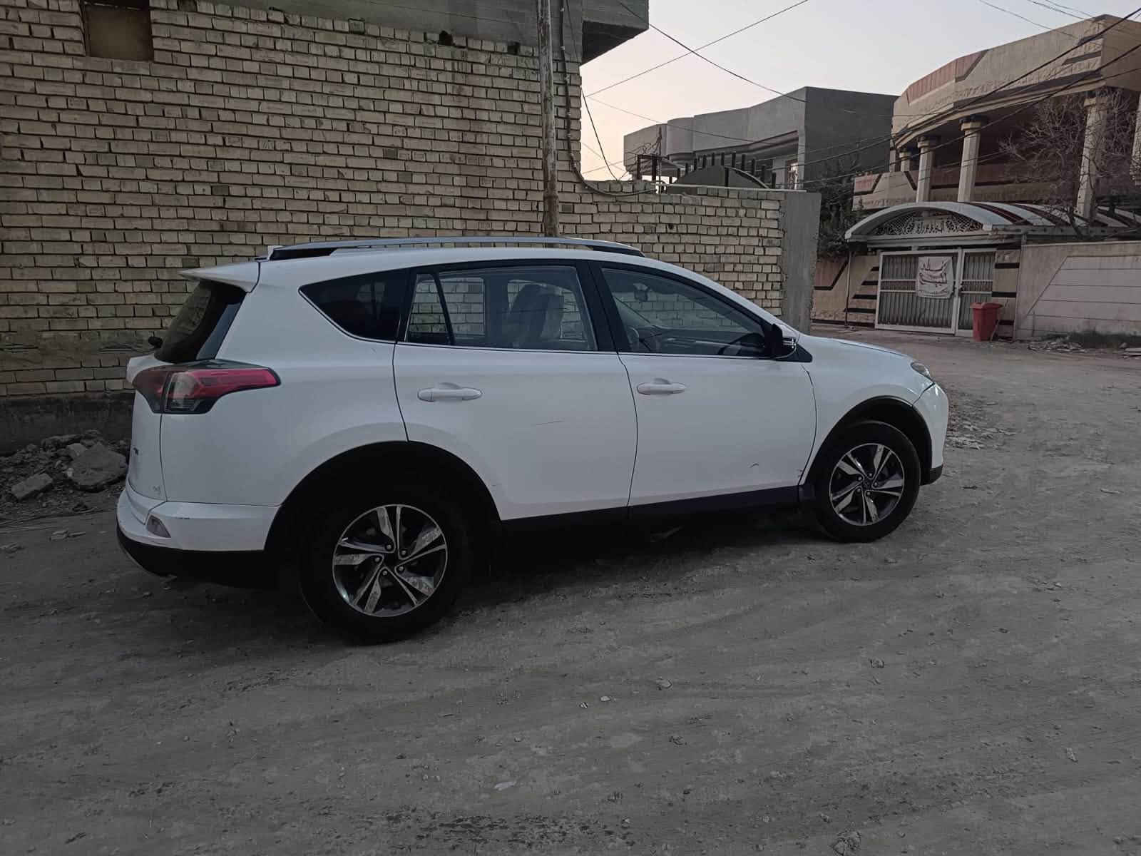 السلام عليكم 
راف فور ١٨ للبيع 
مواصفات XLE فوول للاخير 
رقم بغداد باسمنا تحويل ثاني يوم 
الضرر موضح بالصور بدون دواخل 
تبديل بنيد فقط وصبغ جاملغ جهة السايق 
مكانها حله 
سعرها ١٥٩ مجالها جداً بسيط 
استفسار ***********
