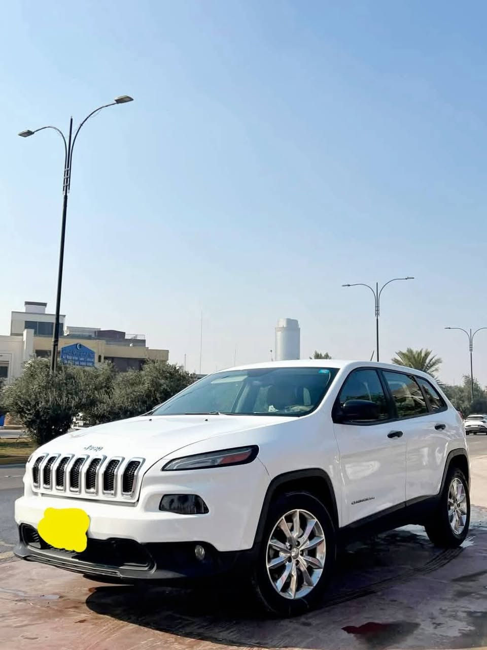 السلام عليكم
جيب بزون للبيع موديل 2016  رقم بغداد ألماني حادث بسيط مثل ماموضح بالصورة 

محرك 2400 

عنوان بغداد/ضباط البلديات 

السعر/ 120

التواصل على الرقم ***********
