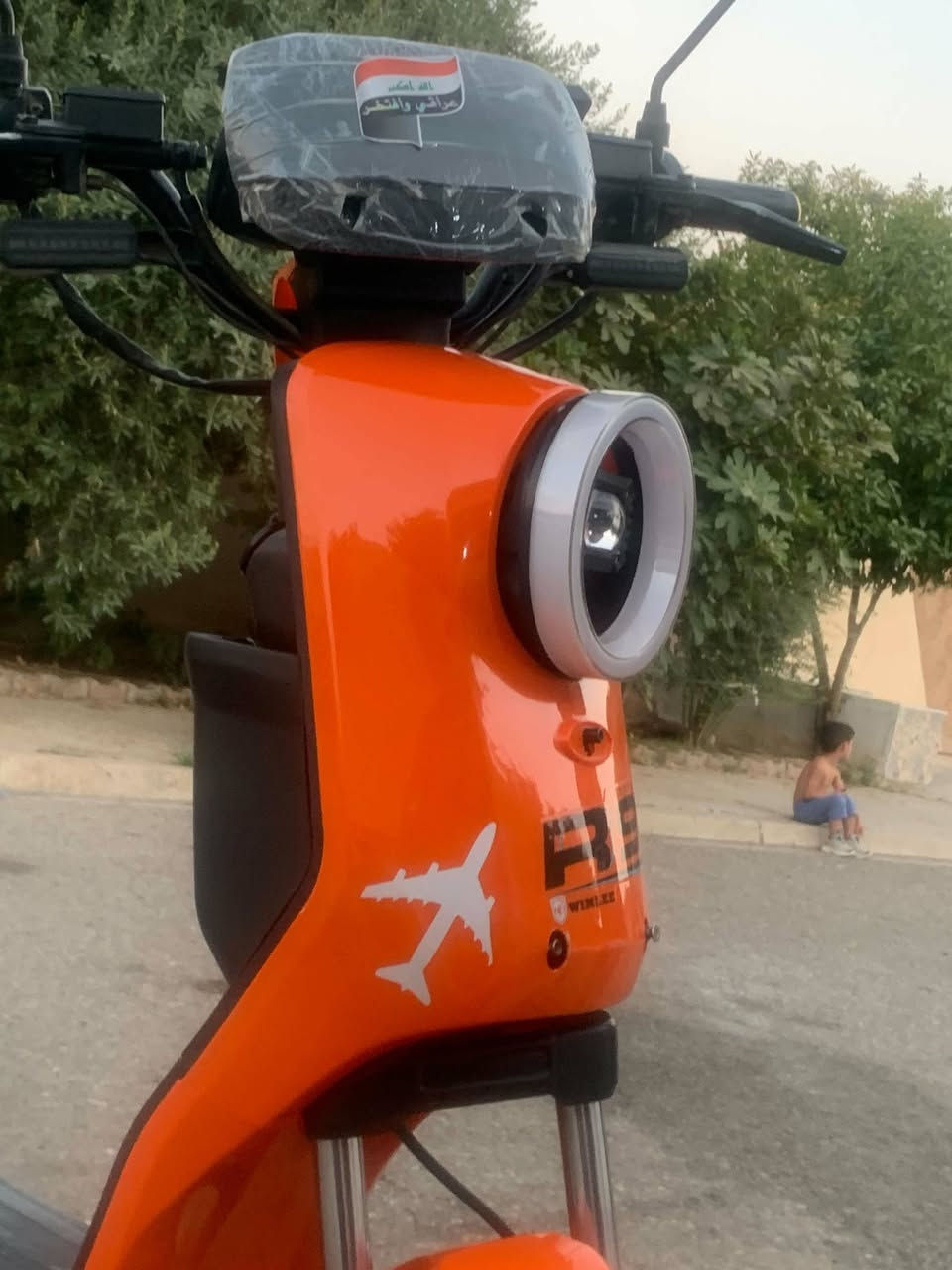 درجه شحن نوع اR9اخو جديد كامله من كلشي 5 بطاريات جدد ولي 32امبير بصمه عدد2 وسويج2 وكارت عنواني كركوك  دوميز سعر 475بي مجال بسيط إلي شراي يخابر ***********
