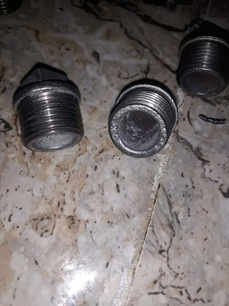 للبيع طباكي
ماشات 
بريمزات 
ممات 
العنوان رمادي الخمسه كيلو 
***********
