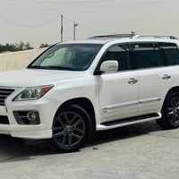 لكزس LX570 • ٢٠١٥ • V8 ٥.٧