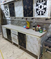 العنوان بغداد الرصافه اتصل 07707879630 وبيه واتساب اذا تحب تعرف اكثر