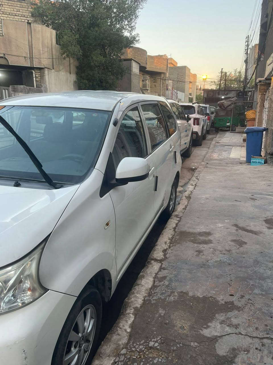 تويوتا افانزا 2017للبيع  من شركة ساز خليج صار بي حادث بصفحه الصدر  ورجعت بلادي المكان بغداد السعر$ 120
(***********)
