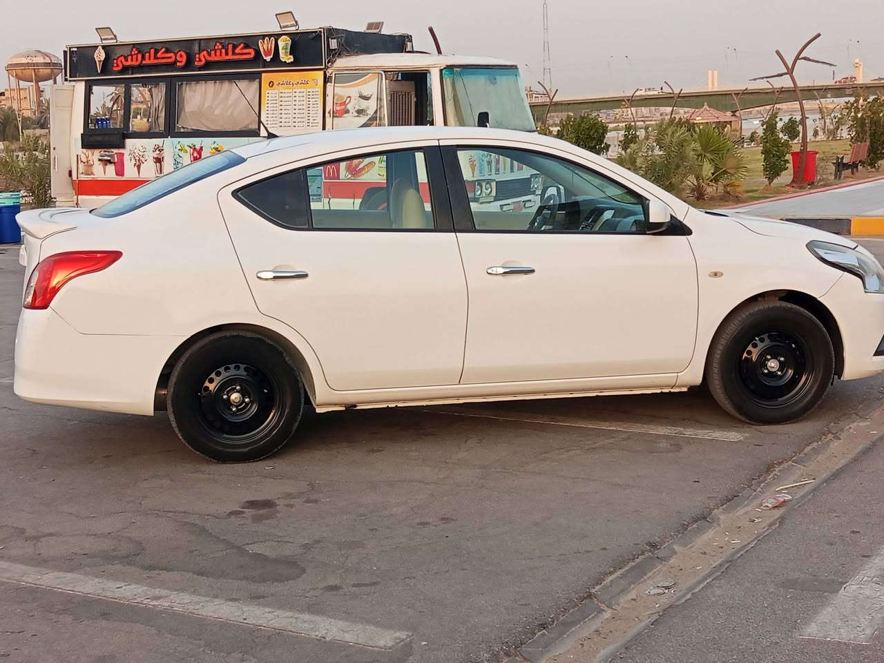 السلام عليكم نيسان سني هندي موديل 21 رقم بغداد تحويل مباشر (بسمي)  هزه جديده لوحات جدد مكينه كير حداديه تبريد كله كفاله تخم تاير  بيه جنطه صبغ والسونار بالمنشور مكان السياره ناصريه مركز 
السعر 110
اتصال فقط مكلف بالنشر 
***********

