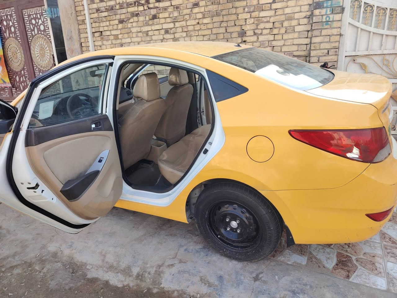 السلام عليكم
اكسنت مديل 15 خليجي فول مواصفات فتحه تحكم اشاير با لمري 1600كفالة عامة من كلشي ما عده بارد تحويل ثاني يوم بأسمي  مكاني ديوانية

سنوية جديدة مصفرة هيئة وغرامات 

 للتواصل واتساب فيس ما متواجد ***********

