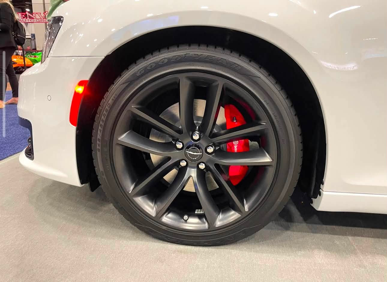 ⁨ ⁨ Chrysler 300C SRT 2023 | Last Call 🔥

* محرك 6.4L HEMI V8
* 485 HP قوة
* ناقل حركة ZF 8 سرعات
* نظام عادم Active Exhaust
* مكابح Brembo الأصلية
* تعليق رياضي Adaptive Damping
* مقاعد Laguna Leather مع تطعيمات Carbon Fiber
* إصدار Last Call الأخير بمحرك HEMI
* إنتاج محدود جدًا (2000 نسخة فقط للسوق الأمريكي + 200 نسخة لكندا)
* تحمل لوحة Last Call وشعار 300C الخاص بالإصدار الختامي.

* السيارة بحالة الوكالة كفالة عامة مغلفة ppf بالكامل
السعر 397 ورقة وبيها مجال

موقع السيارة ؛ بغداد
***********
