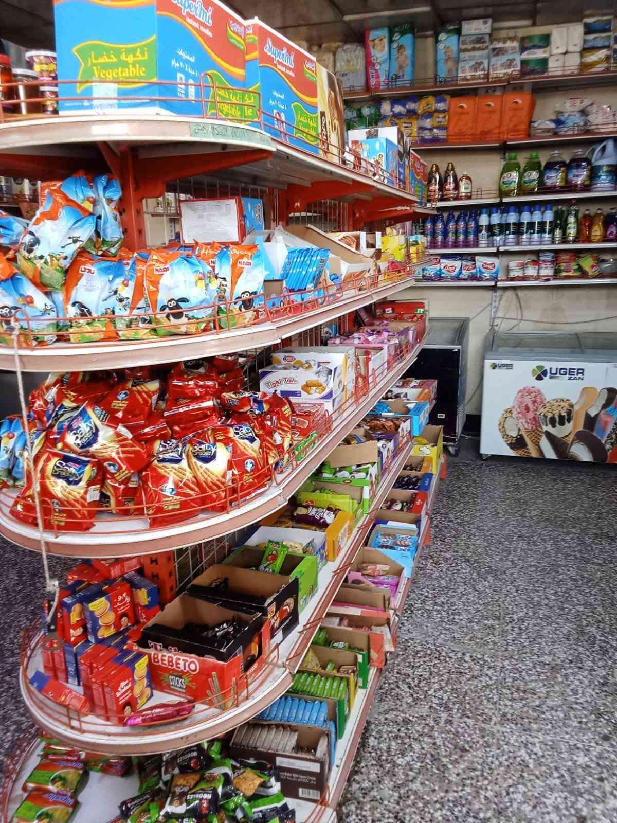 السلام عليكم اسواق للبيع مكانها بغداد البلديات مقابيل نادي الصناعه قرب حسينيه ابو الفضل الاسواق مثل ما اشوفها بعينك صورها وهي وعلى حسب الاصول كل نقص ما بيها سعر البيع 14 مليون وبيها مجال بسيط خاطر الجيه الاستفسار والتواصل على هذا الرقم ***********
