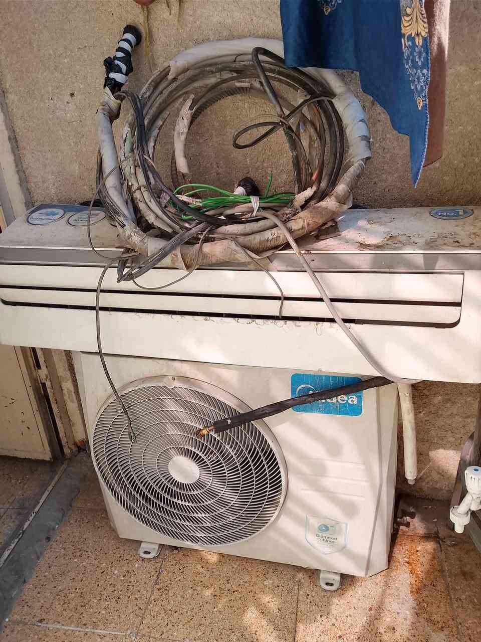 سلام عليكم سبلت ميدا 2طن ستخدام قليل لبيع مكاني بغداد البلديات السعر 400وبي مجال ***********علي
