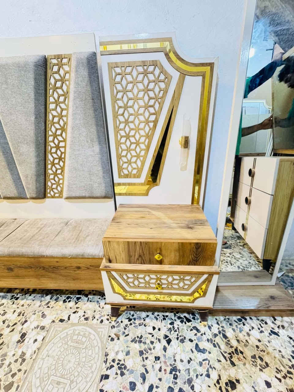 10قطع نظافه فول سعر 750
نجف حي الميلاد شارع مزرعه سيد علي مجاور عياده الميلاد لطب الاسنان 
***********
