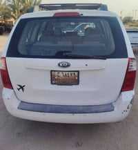 البيع كرنفال 2008خليجي سياره جاهزه سعر وباقي تفاصيل تصل وبيك خير وتدلل...