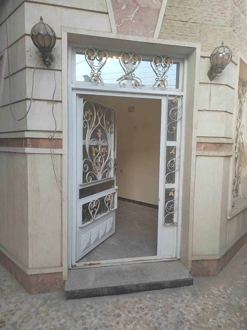 🏠 بيت للإيجار

📐 المساحة: 150 متر
🛏️ 3 غرف نوم
✨ البيت نظيف جداً وجاهز للسكن
🏛️ واجهة حجر
💎 أرضيات مرمر

💰 الإيجار: مليون و250 ألف دينار شهرياً
🔑 المقدمة: شهرين
للأستفسار ***********
