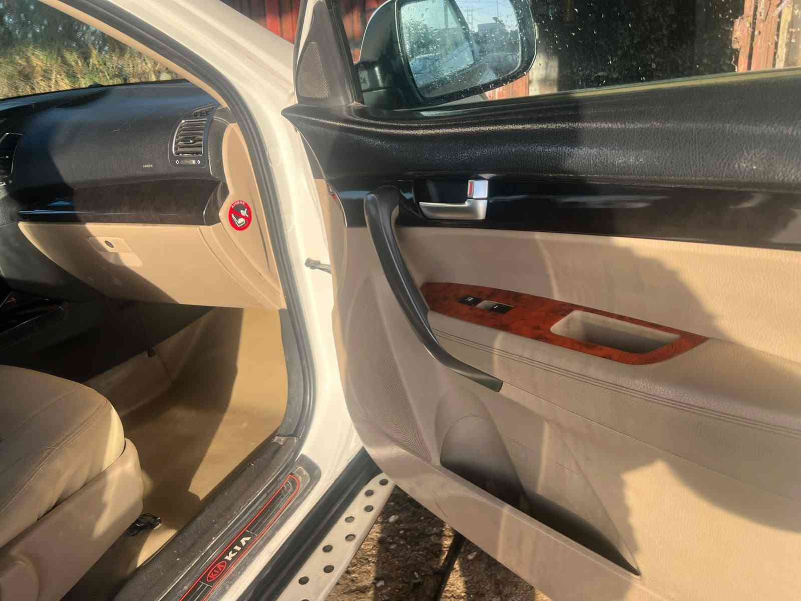 السلام عليكم 👋
سورنتو ٢٠١٣ خليجي 🚗
رقم اربيل سنوية جديدة 🚦
كابون بانزين بيها ⛽
محرك ٤ سلندر 🛑
ماشيه ١١٣ الف كيلو حقيقي 🆕
مواصفات بصمه بصمات ابواب حساسات امامي وخلفي ويل كب 🧿
ثلاث قطع تبريد ❄️
سبع راكب ✋
بدون ضرر بدون صبغ بيها ملاحظتين فقط خفيفه، 🛠️
***********
***********

نص مكتوب في الصور:
- الإثنين
- المنصور