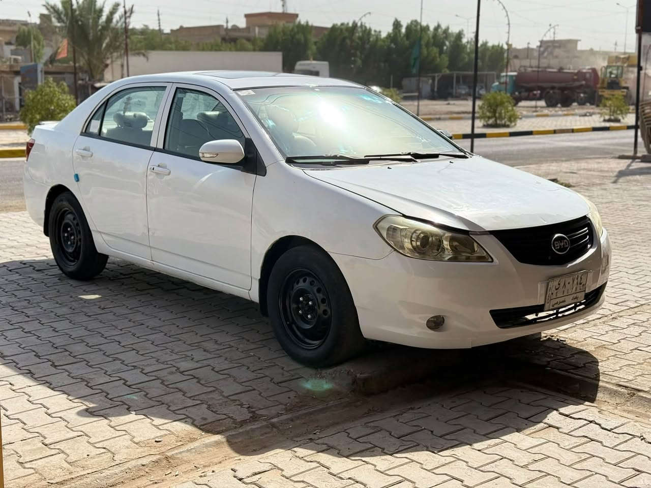السلام عليكم BYD. G3 2013 كير ومحرك كورلا واتو 1800 قبق اسود الحديث المرغوب مكفوله ضربه وصبغ وتبديل وجراد ماشيه 177 حقيقي صدر تخم تاير تبريد ثلج رقم بغداد تحويل مباشر سياره ماتصرف عليها ربع جاهزه كبل لشارع الله شاهد عليه سياره خير من الله سعر 53 وبيه مجال عنواني بغداد 
***********
