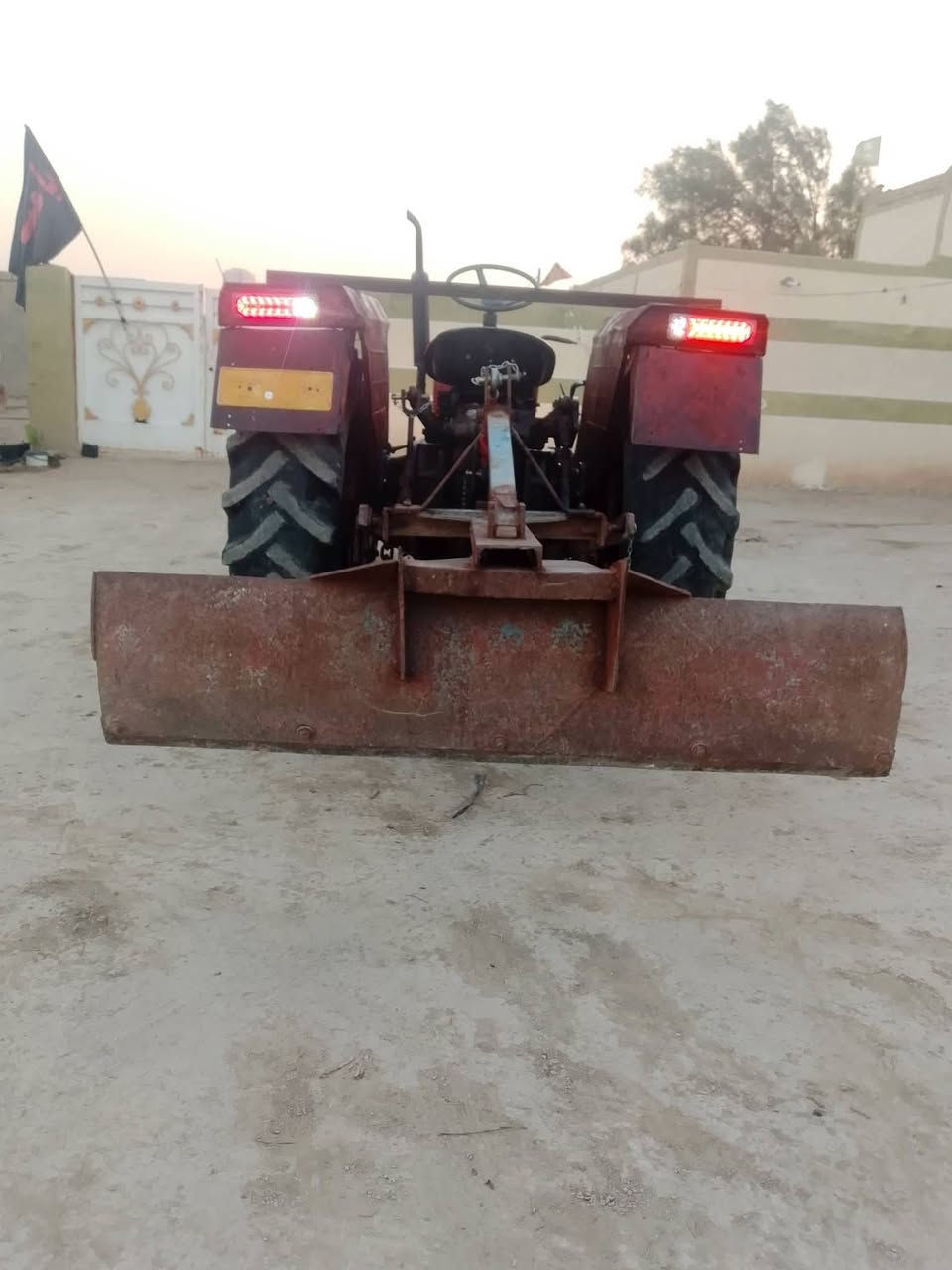 السلام عليكم مكينه عنتر البيع موديل 83رقم وسنويه بغداد مكفوله كفالة عامه شرط محرك جديد كير مامفتوح هودرليك مامفتوح بريك دهن كهربائيات باتري مقدم جديد راديتر شركه سلف دينمه كله جديد العنوان بابل رقم الهاتف  ***********

