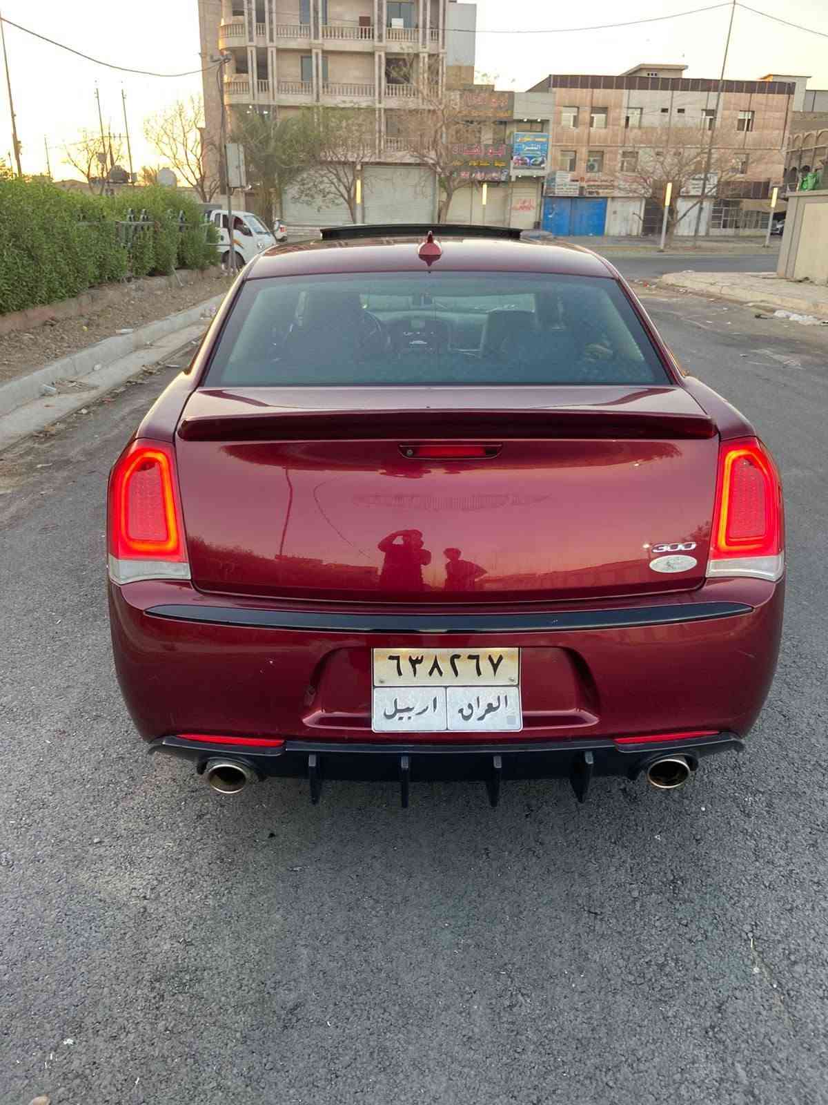 للبيع كرايسلر C300 موديل 19 أصل  السياره فول مواصفات رقم اربيل بانوراما محدث Sب الكامل حته الغرفة البنيد مالتها محدث والقديم موجود الاصلي 
بدون قطرة دواخل  السيارة نظيفة جدا ماشيه 114 mil
بنوراما 
مري قلاب 
سماعات الباين
كشنات تدفئة وتبريد 
كشنات الامامية كهرباء
تشغيل عن بعد 
ستيرن كهرباء
ويل ٢٠
رقم اربيل عليها أدامة كاملة  تخم تايرات صدر جديد كير محرك صدر تبريد كفالة برغي ممفتوح بيها السيارة حادثه موضح ب الصور السونار موجود السيارة بيها 3قطع صبغ حادثها   وجتي بيها قطعتين كلير من امريكا فقط رش بدون دواخل ابد باب السائق والجاملغ السيارة بيها ايرباك فقط البردة 
مكانها بغداد/الشعب /*********** 
السعر 178 وبيها مجال
