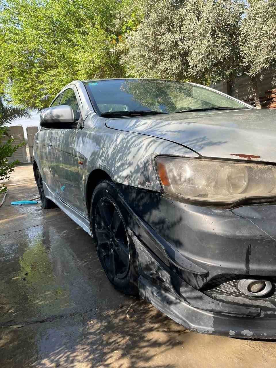 السلام عليكم
لانسر قرش موديل ٢٠٠٨ 
وارد امريكي مكينة ٢٠٠٠ بحالة جيدة بدون تبخير 
  كير CVT بحالة جيدة 
السيارة صار بيها حادث بجم قبل فترة وعلساس اعمرها بس وقت ماكو كملت السمكرة و بيها شغلات نقص مثل كومبريسر وصبغ جارد ونواقص تجي وتشوفهن بعينك 
القطع الي تبدلن كلهن مال كصة راديترات ومراوح مال كصة 
رقم السيارة مشروع وطني انبار 
السعر ٥٥ وبيها مجال للشراي 
مكان السيارة الغزالية 
***********
