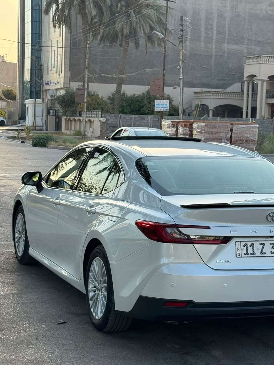 السلام عليكم للبيع كامري 2025 عبد اللطيف LE ماشيه 37 مكفوله كفاله عامه للاستفسار *********** بغداد السيديه
