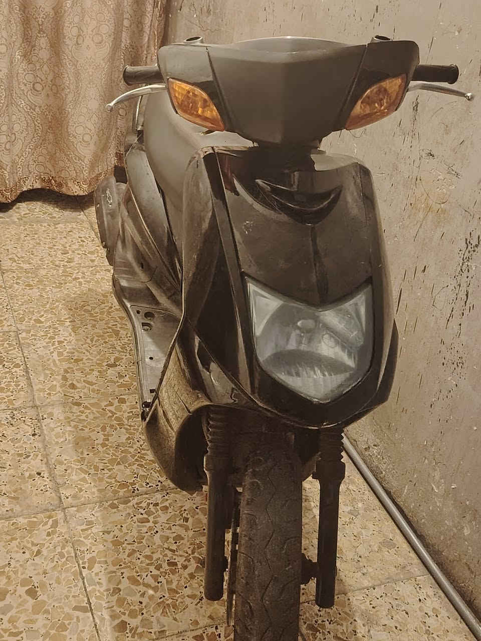 سكنس لبيع نضيفه كلشي مناقصهه 375
***********
