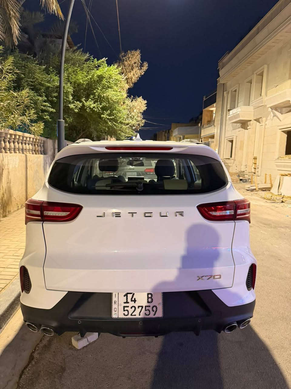 🚗 للبيع: جيتور X70 موديل 2026
المواصفات والتفاصيل:
الموقع: البصرة - التنومة
اللون: أبيض
الموديل: 2026
المسافة المقطوعة: ماشية 17,000 كم فقط
السقف: فتحة سقف بانوراما
سعة السيارة: 7 راكب (عائلية وواسعة جداً)  
الضمان: داخل ضمان الشركة لمدة 10 سنوات  
المحرك والتكييف: محرك توربو، تبريد ممتاز وتكييف مركزي لجميع الصفوف
الميزات: شاشة لمس حديثة، كاميرات، عدادات ديجيتال، مثبت سرعة، وأنظمة أمان متكاملة
الحالة:
الجاملغ الأيمن بيه تعديل بارد  
المكينة مبدل بيها بستم فقط  
💰 السعر: 22 مليون عراقي (وبيه مجال للطيبين)  
📞 للتواصل والاتصال: ***********
