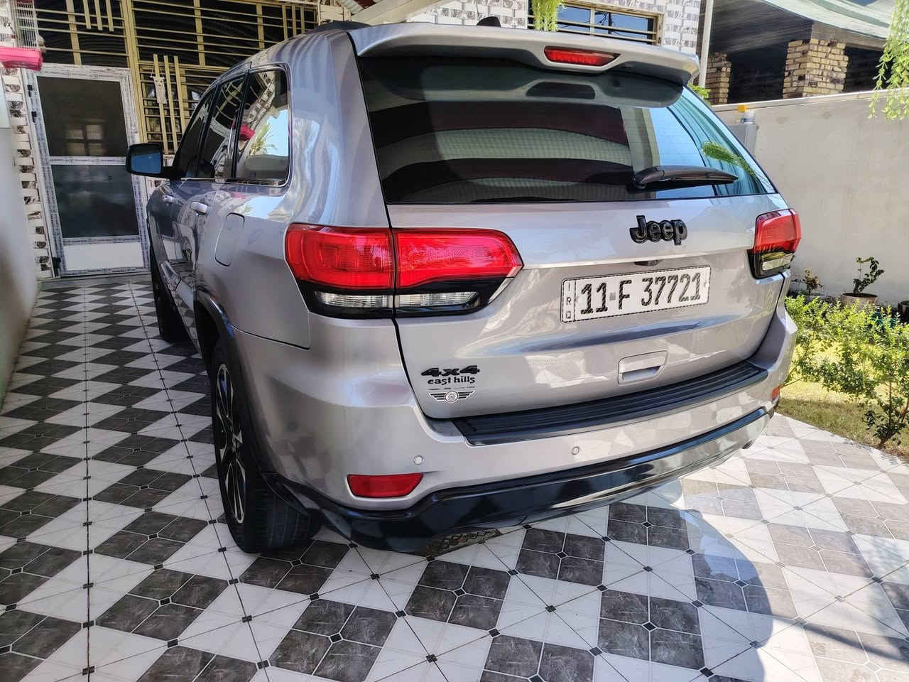 البيع جيب موديل 18 رقم بغداد هزه جديده بصمه تشغيل طفاء ذاتي كشن كهرباء مكينه 3600 ماشيه 104 سياره حدثها بل منشور بيهه بابين كلير بدون بارد مكاني بابل *********** مراوس شعندك نزل
