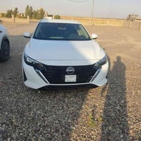 نيسان سنترا • بدون تفاصيل