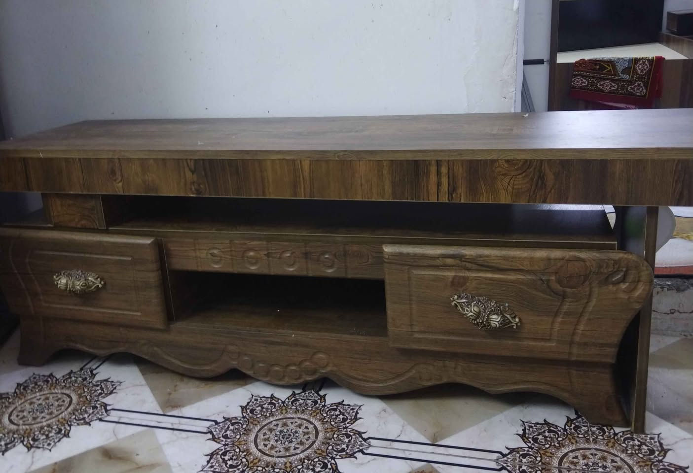 معرض تلفزيون سعر ٣٠ وبي مجال كركوك حي الأسرى المفقودين شارع بصف جامع العدل قرب أسواق باب رزق رقمي *********** كركوك, العراق
