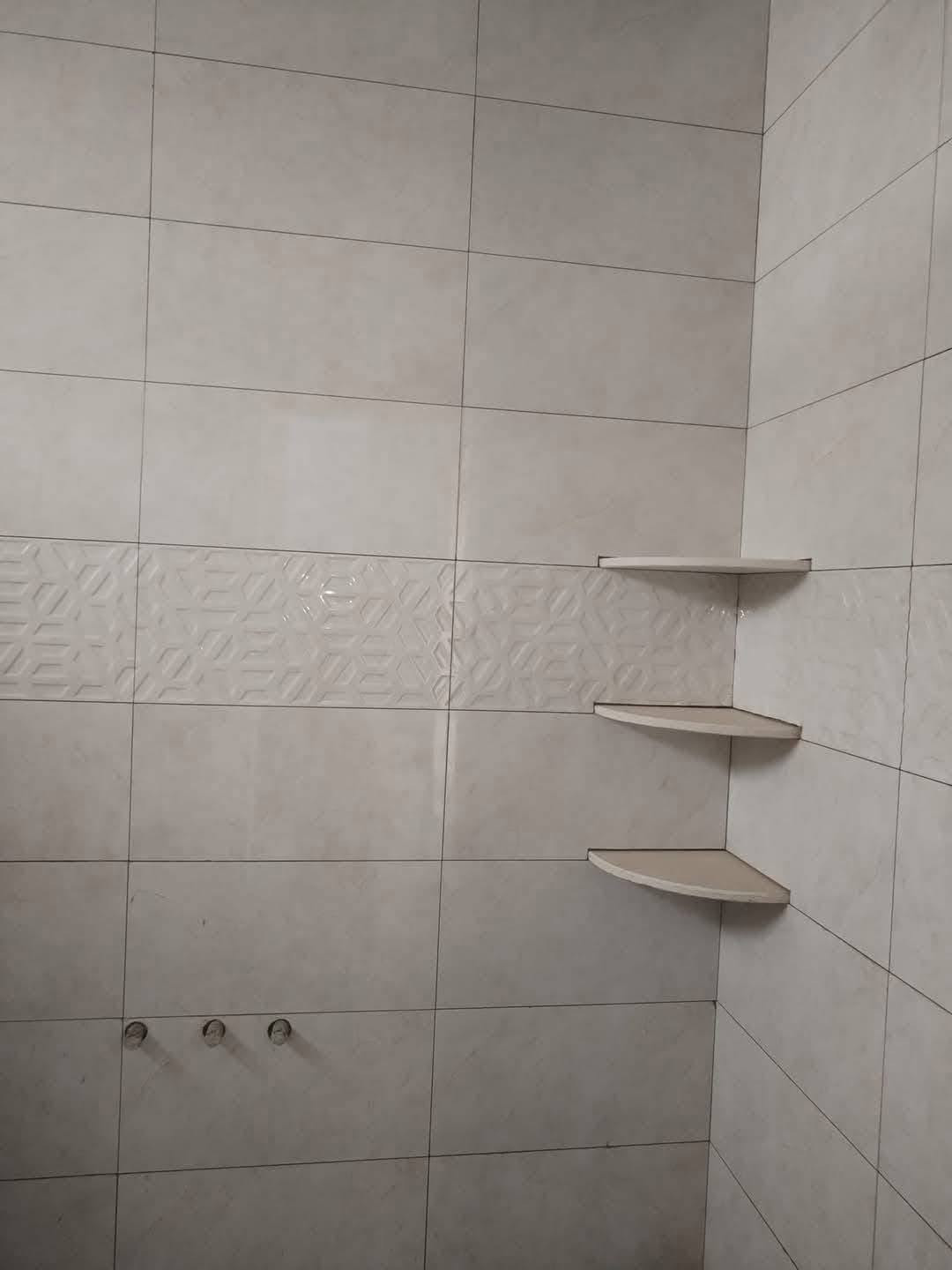 السلام عليكم عملنا جدار وارضي استلام مهندس شرط 
سيراميك بكامل الانواع 
بورسلين بكامل الانواع 
كوبنات مرمر + حلان 
بايات درج بكامل الانواع 
الواح بورسلين 120×60 ✓ 
ديكورات بلازما 
حجر قرض 

#نعمل_بنظام_القسط_والنقد ✓
#داخل_الموصل_فقط✓
*********** واتساب
*********** واتساب

نص مكتوب في الصور:
- AI HONOR 9X TRIPLE CAMERA
- Shot on realme 8