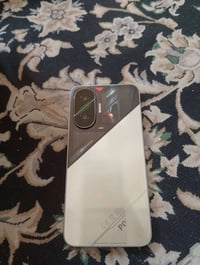 بوكو اف 7 برو فايف جي للبيع  سعره 475 كامل محقات استخدامه شهر او اقل ب...