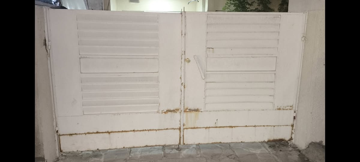 باب خارجي • ١٥٠×٢٧٠سم • حي الجامعة