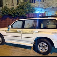 تويوتا لاندكروزر 2007 مونيكا GXR خليجي  اللون أبيض  فول مواصفات سلايد ...
