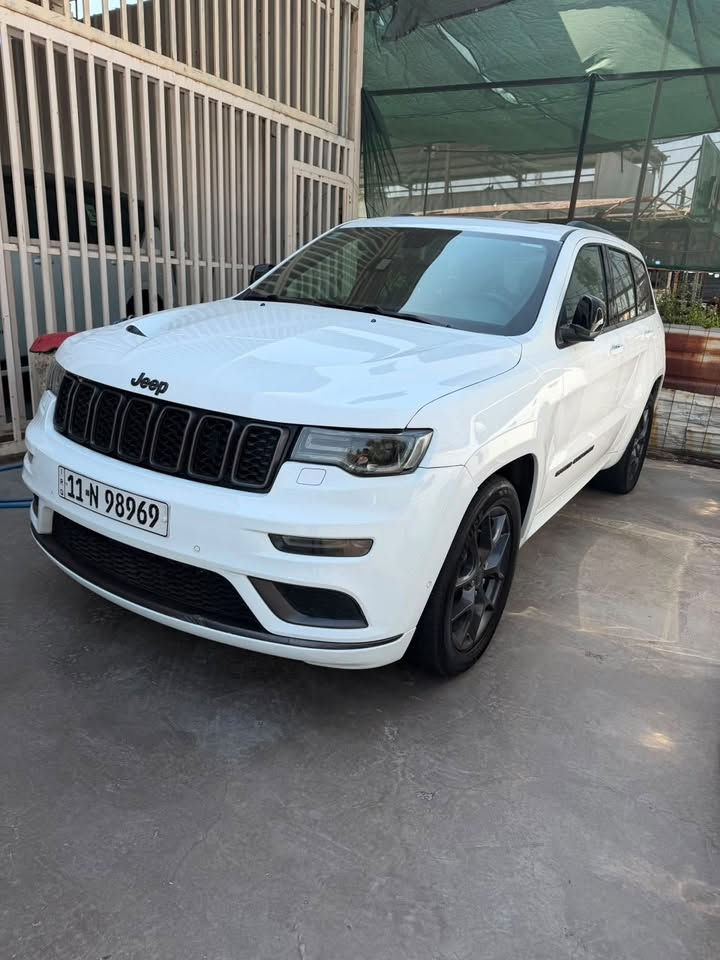 السلام عليكم
جيب S 2019 خليجي 

بدون ضربه فقط تكحيلات 

مكاني بغداد
سعرها 27500$

***********
