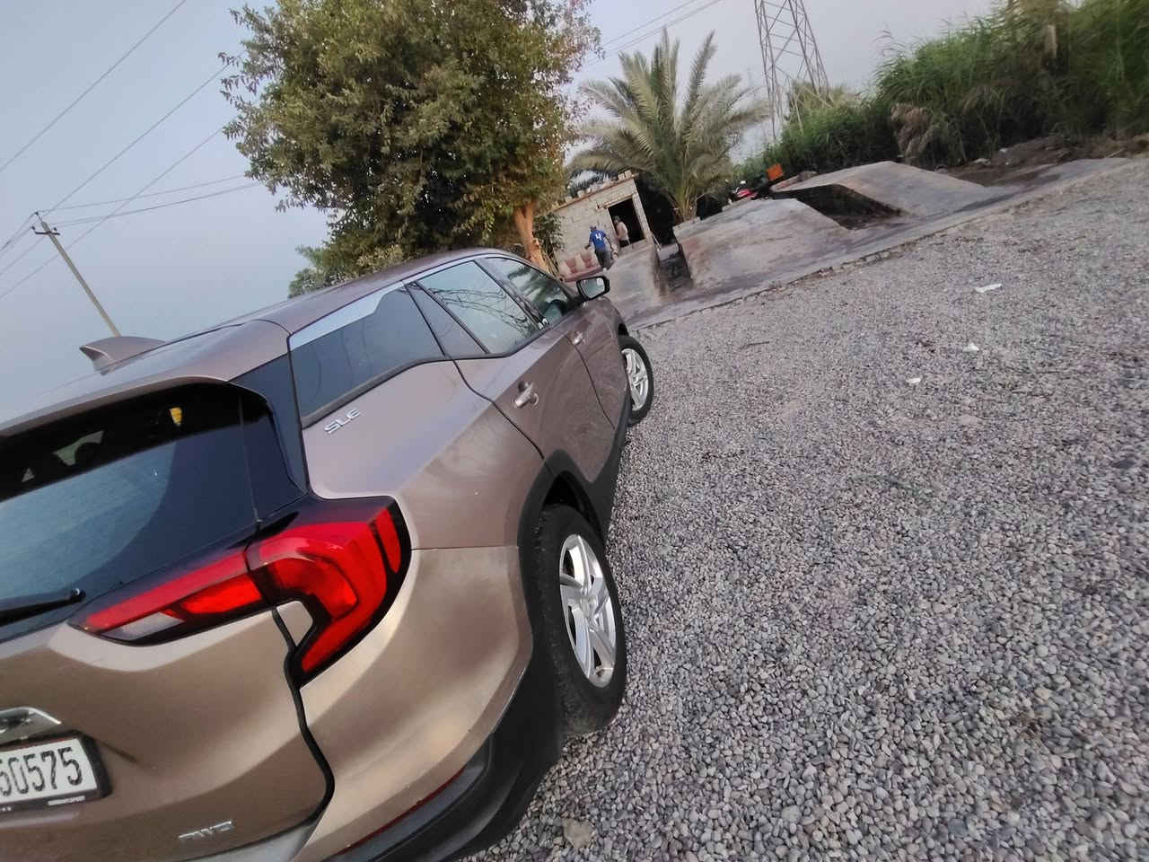جمسي تيران موديل 18 رقم بغداد باسمي قطعتين تبريد خمس بصمات بدون اي قطعة صبغ او تبديل
حادثها فقط بالباب مال الصندوق گير ومكينة مكفول 
للاستفسار الاتصال على الرقم ***********
