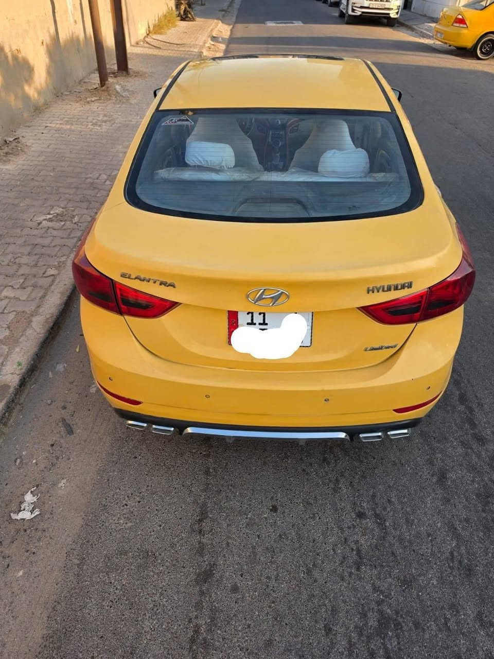 النترا صفره  2014 خليجي
فول مواصفات عدا البصمة 
مكينه 1800دوش 
كير مكينه خير من الله
فتحه 
اشاير بل مري 
مري شفط 
منضومه تبريد جديده
 تخم تاير جديد
صدر نص عمر 
مصفره غرامات 
حادثها جاملغ خلفي عكس السايق 
سياره بسمي رقم بغداد جديد
سعر 93 وبيها مجال 
***********

