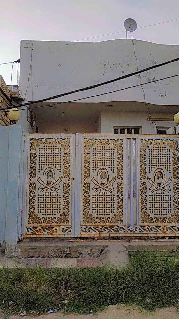 بيت للبيع منطقة أبو خستاوي  شارع الغسل مساحه 110 شارع الغسل طابو زراعي يتكون من غرفة نوم وهول وصاله ومطبخ وحمام وصحيات خارجي السعر 60 وبي مجال للاستفسار ***********
