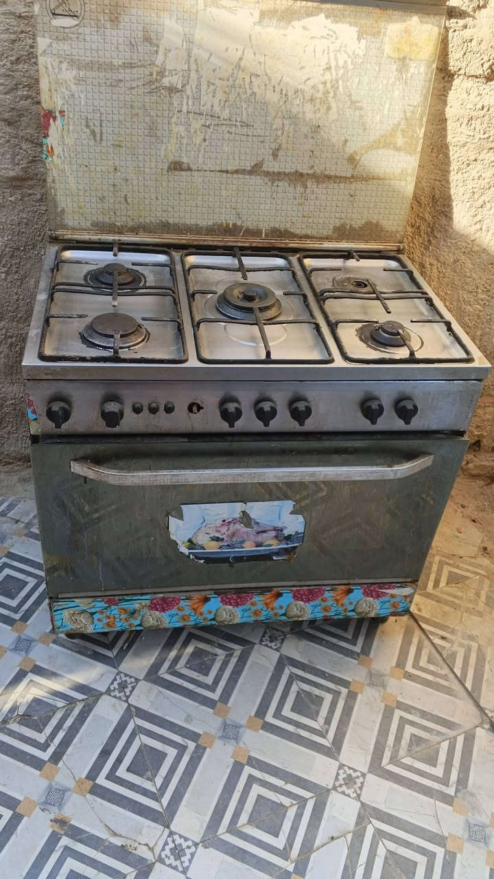 طباخ شغال شرط مثل الي بالصورة ب125 ‏‪***********‬‏
