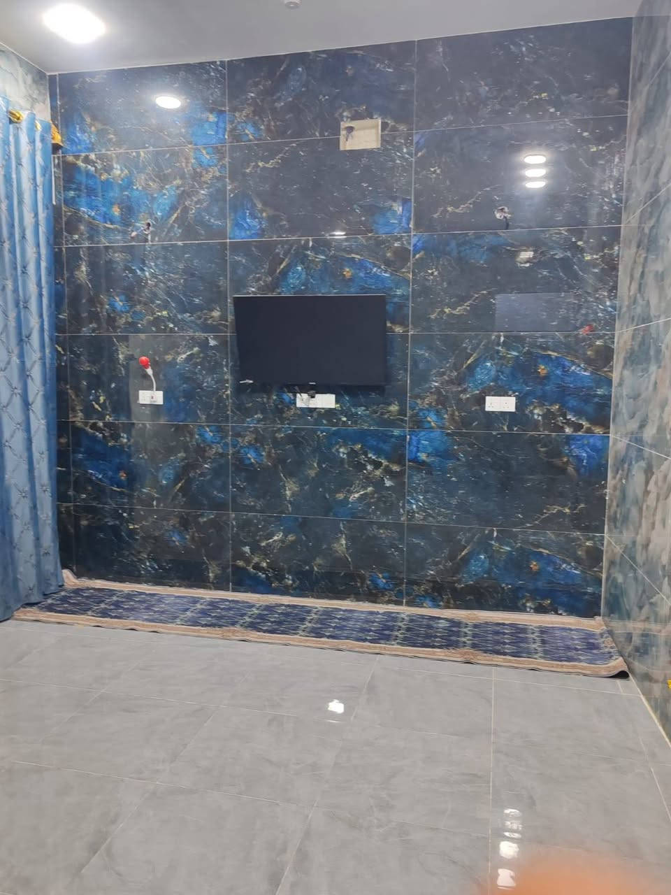 بيت للبيع مساحة ٢٠٠ متر يتكون من غرف عدد ٢ وصالة كبيرة واستقبال كبير ومطبخ وصحيات عدد ٢ مواصفات درجة اولى الواح هندي وارضية سوبر نانو بوليش كهربائيات بوري واسلاك الفنار السعودي ماء ومجاري درجة اولى الامل الشريف البناء طابوق السقف كونكريت مسلح العنوان شارع المعمل البراكية مقابل اسواق حسين الرماحي منطقة تبليط وماء وكهرباء باب البيت السعر ٨٢ مليون للاستفسار الاتصال على الارقام ***********
***********
بيت للبيع مساحة ٢٠٠ متر يتكون من غرف عدد ٢ وصالة كبيرة واستقبال كبير ومطبخ وصحيات عدد ٢ مواصفات درجة اولى الواح هندي وارضية سوبر نانو بوليش كهربائيات بوري واسلاك الفنار السعودي ماء ومجاري درجة اولى الامل الشريف البناء طابوق السقف كونكريت مسلح العنوان شارع المعمل البراكية مقابل اسواق حسين الرماحي منطقة تبليط وماء وكهرباء باب البيت السعر ٨٢ مليون للاستفسار الاتصال على الارقام ***********
