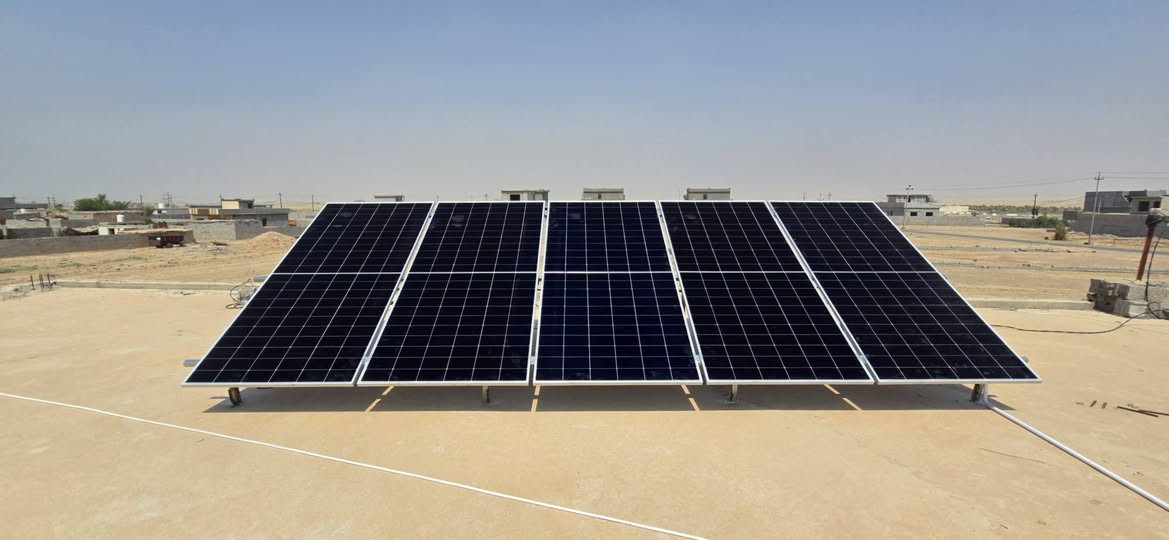 #السعدية_القرية_البيضاء 

تم بحمدالله تنصيب منظومة طاقة شمسية
 بقدرة 10امبير نهاري و 6 امبير ليلي 
الواح بقدرة  HI-MO X10 650W من شركة  لونجي ضمان 15 سنة
انفيرتر 4kw felicity ضمان سنتين استبدال 
بطارية ليثيوم 8KWH ضمان 5سنوات استبدال 
صيانة لمدة سنة مجانية
للاستفسار الاتصال:-
***********
***********
***********
المركز الذهبي-Golden Center 

#ألواح_شمسية #توليد_الكهرباء #نظام_كهروضوئي #مستقبل_الطاقة
#طاقة_شمسية #طاقة_متجددة #استدامة #بيئة_نظيفة
