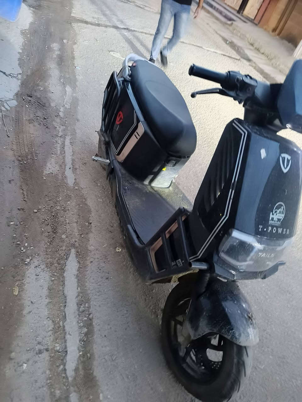 شحن • ٦٥كم • ٦بطاريات