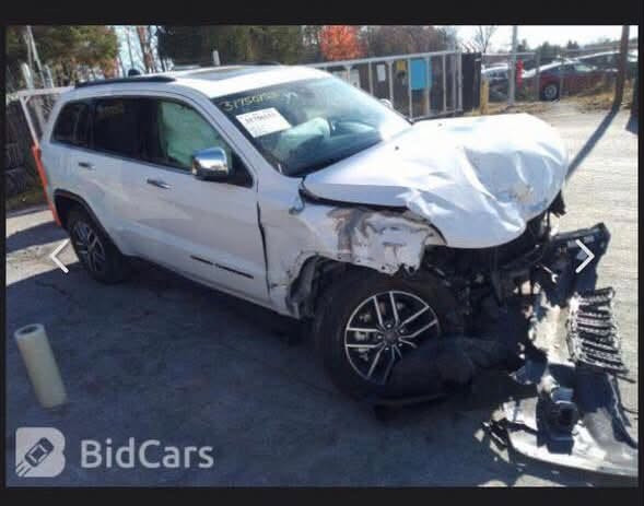 تفاصيل على هذه الرقم ***********

نص مكتوب في الصور:
- BidCars