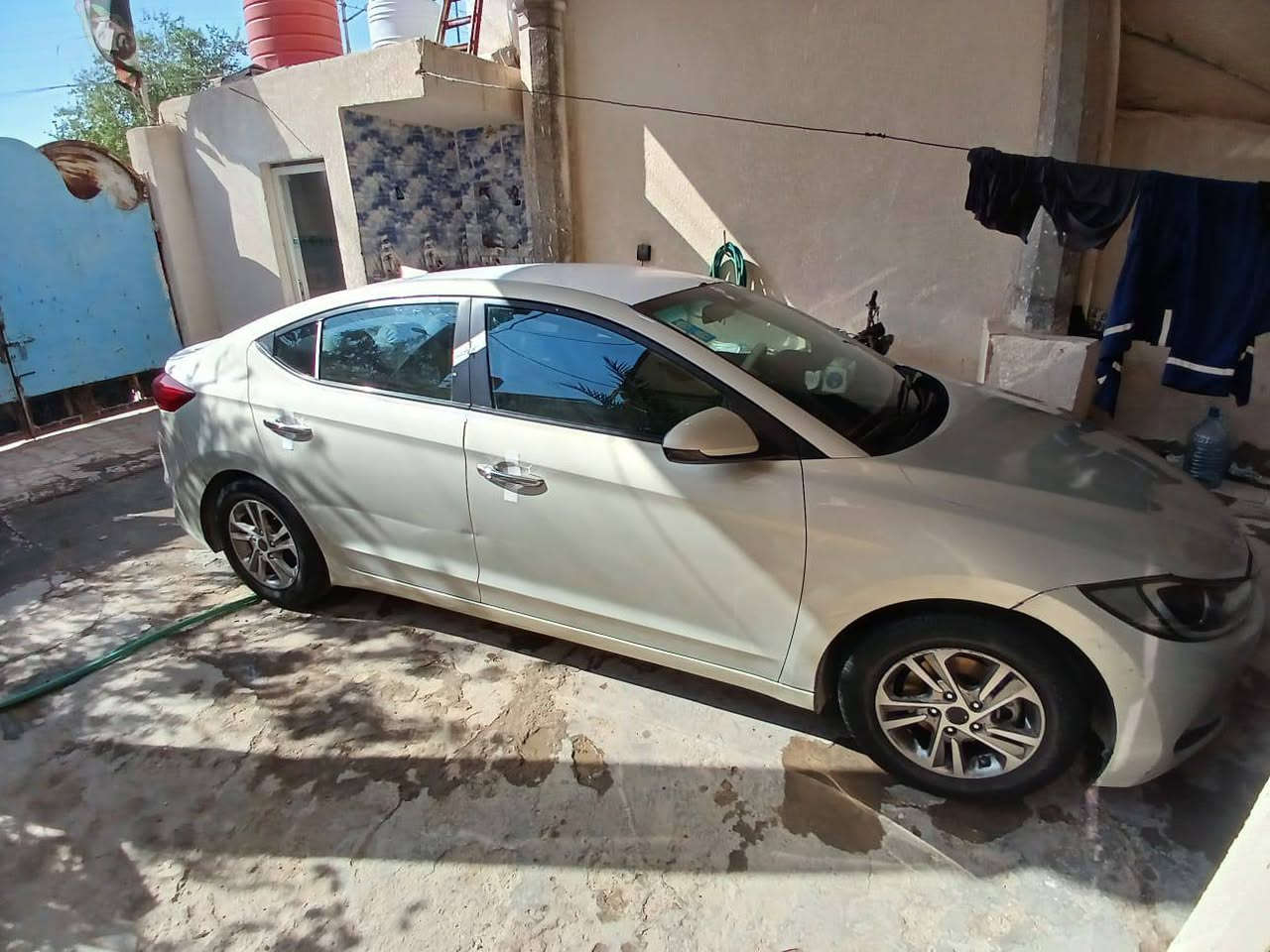 النترا وارد امريكي موديل ١٧ للبيع ضربتها فقط بنيد (مبدل) * محرك جديد مبدل
* تخم تايرات جديده كذلك بنزات+ دسكات 
*دبه بريشر وعمبار وubs جديد 
*باتري جديد 
* منظومة زنون جديد
* مشط جديد
* دبلات اماميه جديده
* الحداديه الاماميه كلها جديده 
  وشخط خفيف بالبابين عكس السايق و السياره داخلها مثل ما موضح بالصوره نضيفه 

السعر 115 وقابل للتفاوض 
المكان : بصره ابو الخصيب حمدان 

للاتصال 
***********
***********
