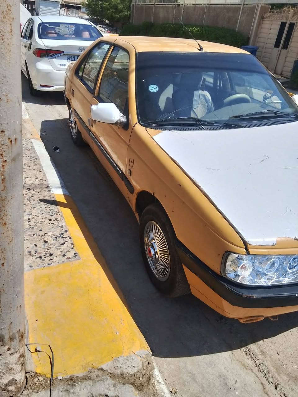 السلام عليكم سياره للبيع مستعجله موديل 16 

والشراي يتصل على رقمي ويصير الدلل 

مكان بغداد الجديده رايتها ب 25 بها مجال 

***********
