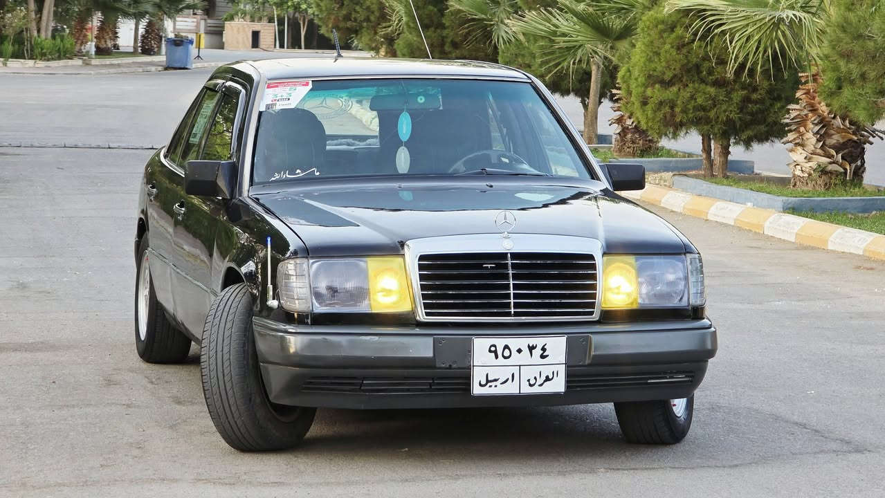 سلام عليكم للبيع فقط
***********
من رخصه الادمنيه المحترمين 
مارسيدس دب موديل 90 رقم اربيل    محور كير ومحرك بطه سته سلندر ديلكو  حجم (2500) مصبوغه حزام  لجماليه سياره بأسمنه شرط التحويل او وكاله 
التفاصيل / 
كيرو محرك شرط لاصرف وصوت وبخار 
تبريد ثلج 
كوشنات مخمل 
سلايت 
صدر امامي خلفي جديد 
تخم تايرات جديد 
باتري جديد 
اي بي اس 
قفل مركزي 
دواخل صاج  
قواعد دبلات مكفولات مع شاصي
جام كهرباء 
كهربائيات كلهه شغاله بدون نقص واعتذر ماجاوب التعليقات لان ممتواجد علنت الشراي يتصل ويدلل مكان السياره خانقين 
سعرهه ....،،48 بلاش بلاش
