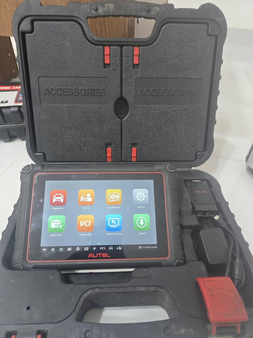 سلام عليكم 
Autel mk900bt 
منتهي الاشتراك قبل شهرين يعني بشهر السادس منتهي 
جهاز نظيف جدا كل الماركات منصبة مع وضائف الصيانة 
الجهاز وكالة شركة لمعان الوسام .

السعر 750 الف وبي مجال بسيط 
***********
